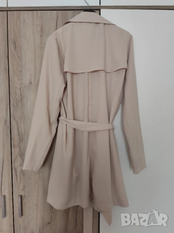 Only нов тренч с етикет, размер 40 М-Л , снимка 5 - Палта, манта - 53475522