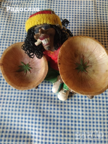 пепелник Ямайка Раста фигура