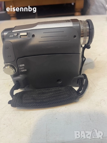 JVC GR-D725E Цифровa видеокамерa, снимка 4 - Камери - 51542039