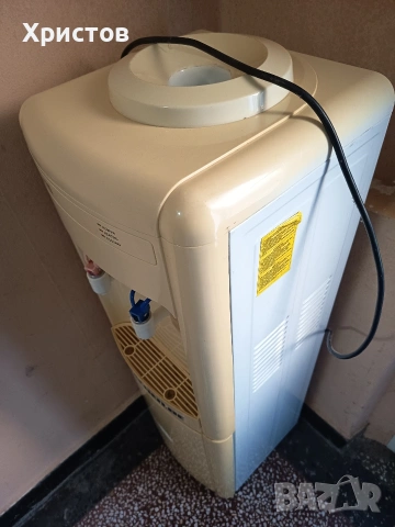 Диспенсър за топла и студена вода, снимка 2 - Други стоки за дома - 53381010