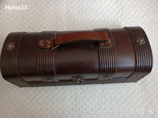 Дамска чанта тип сандъче, снимка 2 - Чанти - 49651205