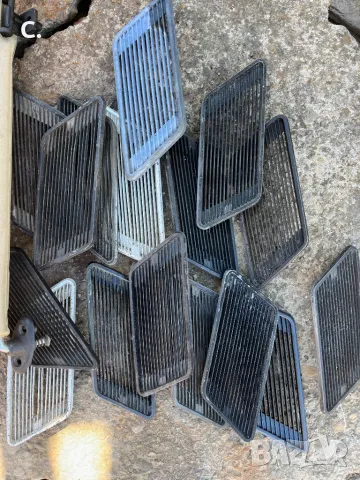 Метални решетки за задни колони/отдушници ваз Лада Жигули/Lada
