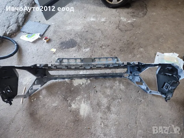 Броня предна оригинална 628224968R Renault capture e tech hibrid 2024, снимка 4 - Части - 50032972