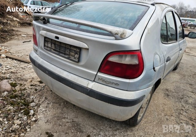 Renault Megane  1.6, Хечбек, снимка 2 - Части - 44471017
