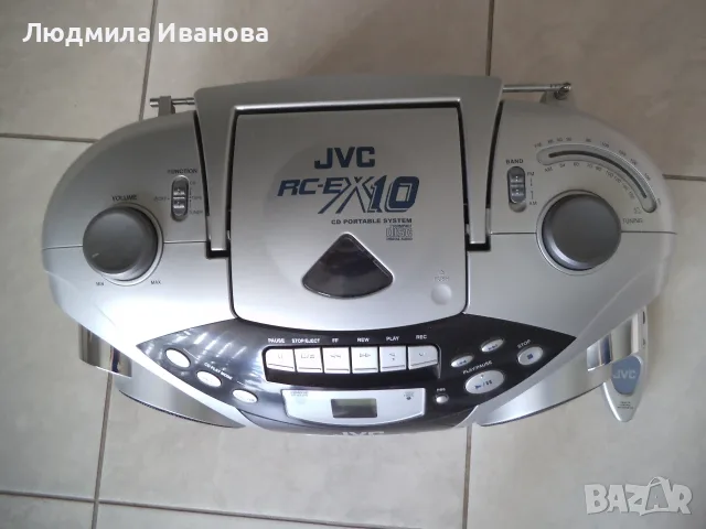 Портативна стерео уредба JVC, снимка 2 - Аудиосистеми - 56312553