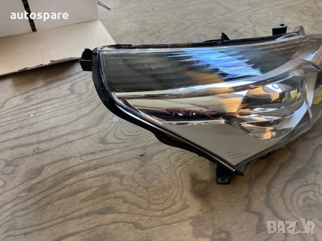 Десен фар за Toyota Verso 13-16., снимка 3 - Части - 34860645