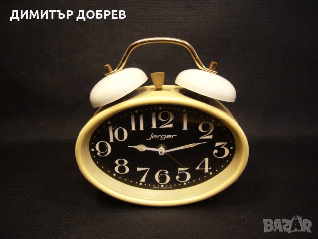 СТАР РЕТРО НАСТОЛЕН МЕХАНИЧЕН ЧАСОВНИК БУДИЛНИК JERGER GERMANY