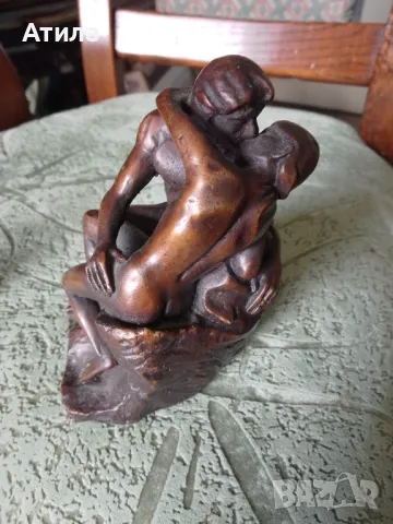 скулптура бронз "целувката" Франция 12/8 см, снимка 2 - Статуетки - 49823038