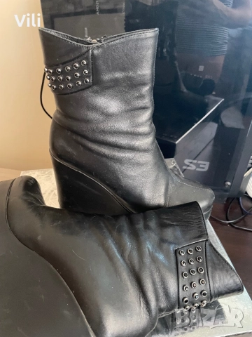 Боти, снимка 1