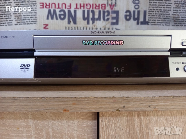 ДВД Рекордер"Panasonic"DMR-E50, снимка 2 - Плейъри, домашно кино, прожектори - 53693302