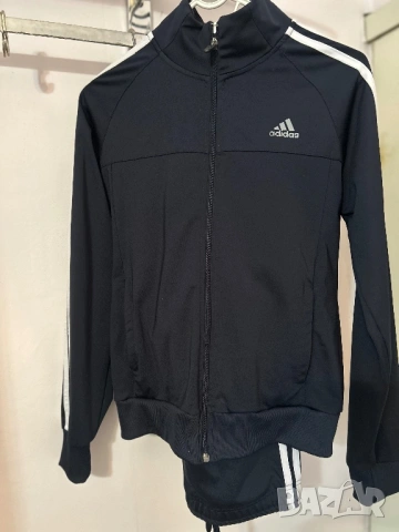 Дамски комплект Adidas, снимка 3 - Спортни екипи - 53213436
