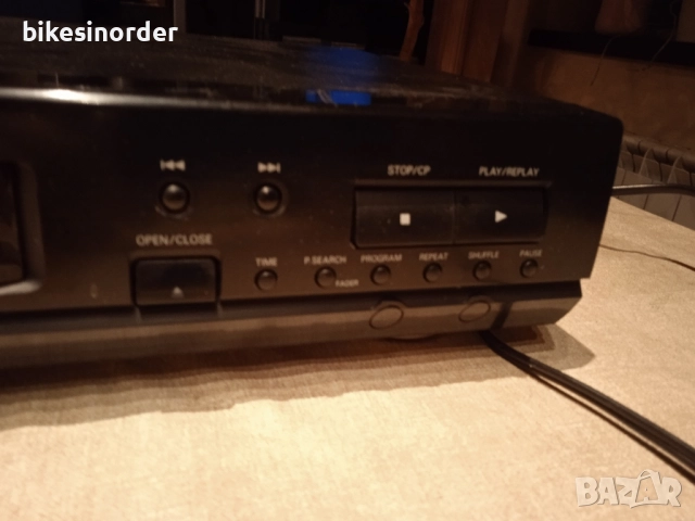 PHILIPS CD711 плейър работещ, снимка 5 - Декове - 52520111