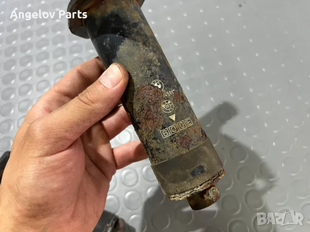 Буферите на предната броня за BMW E30 (троен стоп), снимка 4 - Части - 49735456