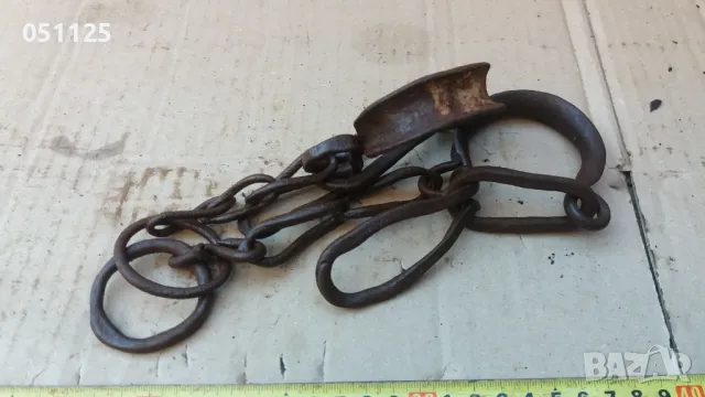масивни ковани възрожденски окови, белезници, пранги , снимка 6 - Антикварни и старинни предмети - 47906619