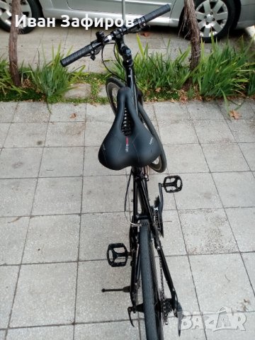 Шосеен градски алуминиев велосипед  28 цола , снимка 5 - Велосипеди - 42675616