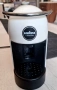 Кафе машина LAVAZZA A MODO MIO, използвана, капсули, снимка 1