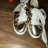 Дамски златни обувки, снимка 7 - Други - 35773577