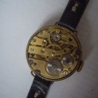 Стар позлатен дамски часовник, снимка 3 - Дамски - 44270943