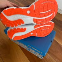 Brooks Обувки за бягане Glycerin 20, 43 EU, снимка 3 - Спортни обувки - 44775725