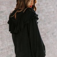 Дамска блуза в черно с дълъг ръкав и къдрички, снимка 9 - Блузи с дълъг ръкав и пуловери - 40698207