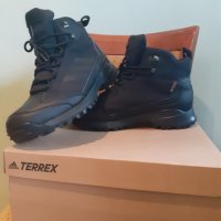 Обувки Adidas TERREX Frozentrack MID CW C, снимка 1 - Мъжки боти - 39656124