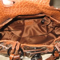 Moschino оригинална дамска чанта, снимка 10 - Чанти - 40241949