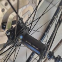 Продавам колела внос от Германия  алуминиева предна капла с диск SHIMANO SM-RT10-M 28 цола, снимка 5 - Части за велосипеди - 41808938