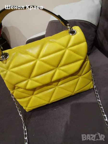 Дамска жълта чанта с две възможности за носене, снимка 1