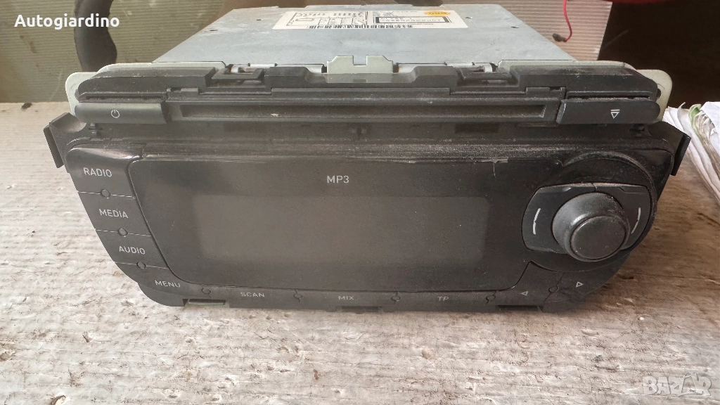 Оригинална Аудио / GPS и видео система за Seat Leon 2009 - 7648216366 / 1P0035153B, снимка 1