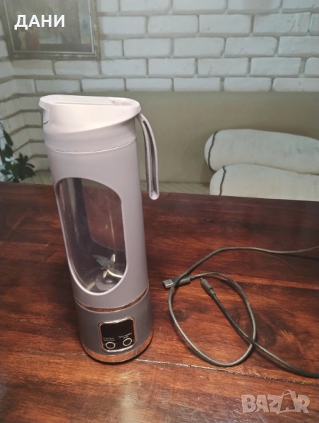 Преносим блендер 450 мл, презареждащ се с USB, за смутита и шейкове, снимка 1