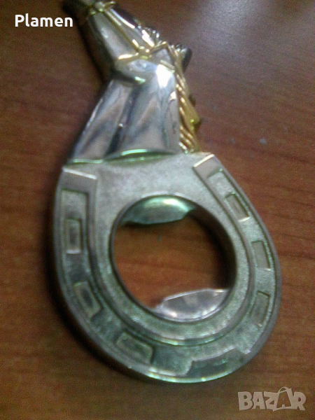 Метална отварачка кон с подкова, снимка 1