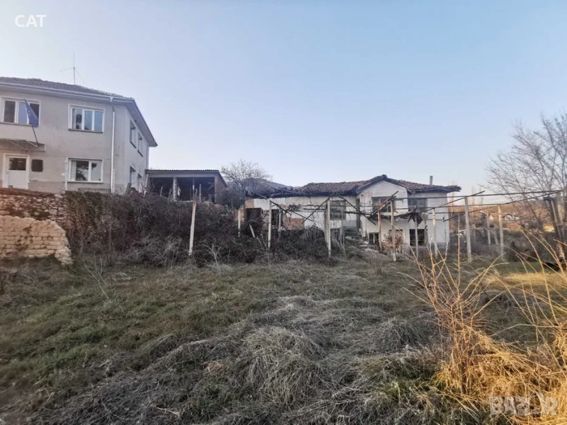 Поземлен имот в с. Мътеница община Хисаря, снимка 1