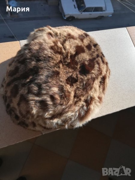 Шапки и яки, наметало от естествен косъм лисица, заек и др. , снимка 1