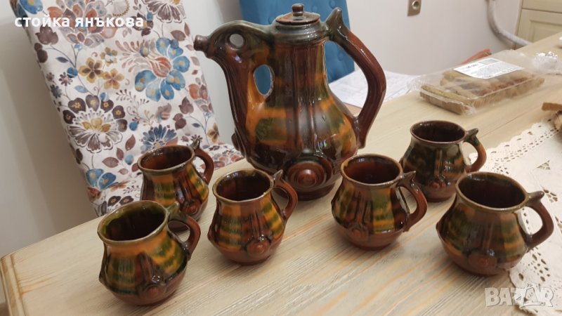 Продавам  керамичен старинен сервиз., снимка 1