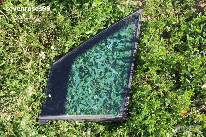 Стъкло фикс предно ляво Пежо 807 Peugeot 807 Citroen C8 Lancia Phedra, снимка 1