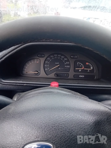 Форд фиеста, снимка 4 - Автомобили и джипове - 53181012