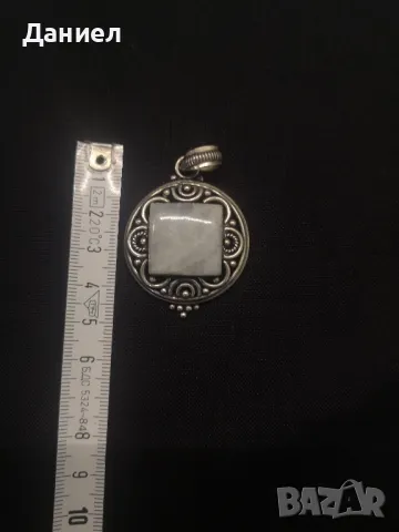 Стар медальон, снимка 4 - Антикварни и старинни предмети - 49970882