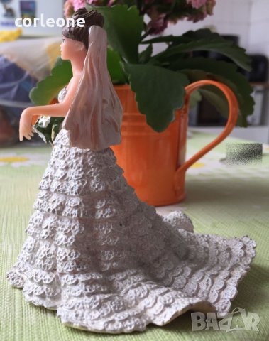 Фигурки на фирма PAPO височина 11-13 см. Булка принцеси, снимка 3 - Колекции - 40305681