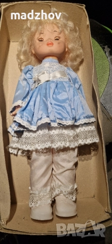 Автентична говореща кукла от СССР, модел "Наташа" (1988), напълно нова, в комплект оригинална плоча