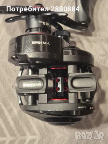 Продавам baitcast Abu Garcia Revo 4 SX – 6.6:1, снимка 6 - Макари - 56053446
