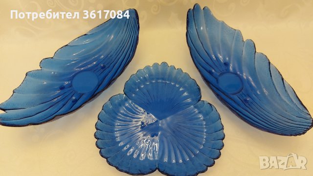 Комплект стъклени купи и плато в синьо, снимка 2 - Сервизи - 39461510