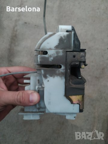 Лява и Дясна брава за Сеат Кордоба, снимка 6 - Части - 44372798