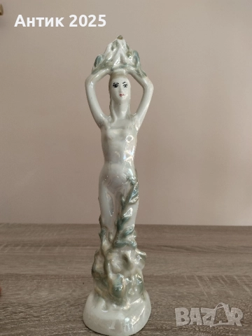 ✨ Винтидж фигурка „Мавка“ (средата на XX век) , снимка 2 - Антикварни и старинни предмети - 51759774
