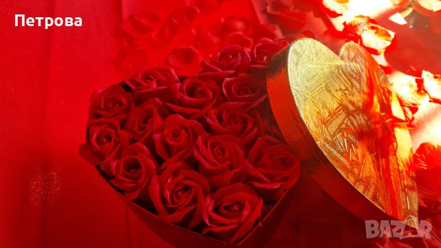 Червени рози в кутия сърце/кутия с 17 броя червени рози/Кутия сърце, снимка 2 - Декорация за дома - 44151552