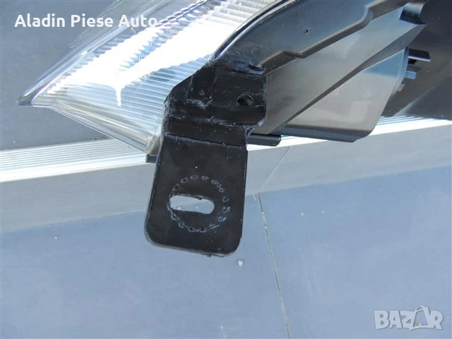 Десен фар за пътник Ford Fiesta година 2018 - 2023 Халогенни крушки Пълен код H1BB-13W029-AH, снимка 3 - Аксесоари и консумативи - 50481898