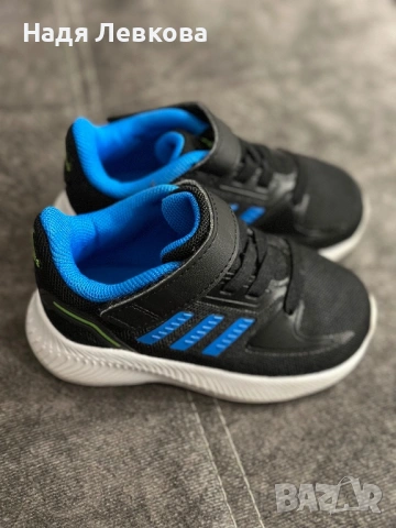 Маратонки Адидас , снимка 5 - Детски маратонки - 53487630