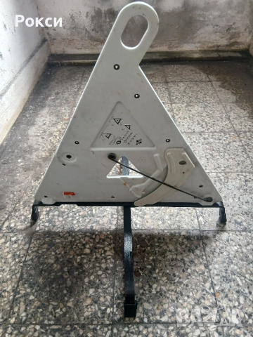 Мерцедесов триъгълник сгъваем нов, снимка 13 - Аксесоари и консумативи - 51904282