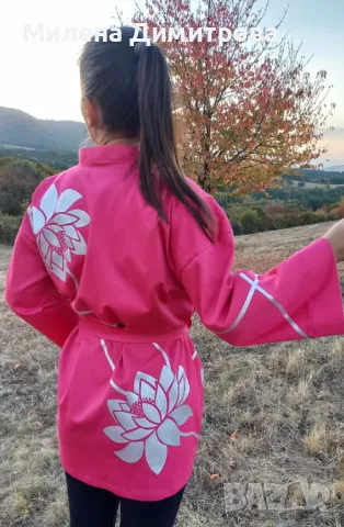 Ръчно рисувано сатенирано кимоно, снимка 3 - Сака - 48852518