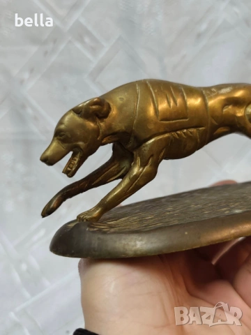 Бронзова пластика на състезателна хрътка,дължина  на основата 16 см., снимка 7 - Антикварни и старинни предмети - 53058558
