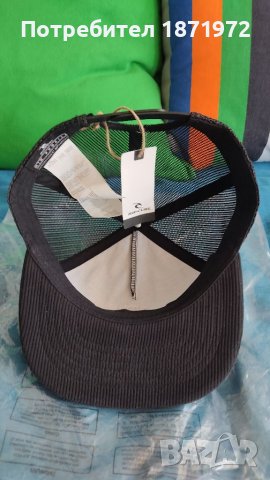 Продавам нова кадифена,скейт шапка,тип тръкър Rip Curl ,all size., снимка 5 - Шапки - 41766316